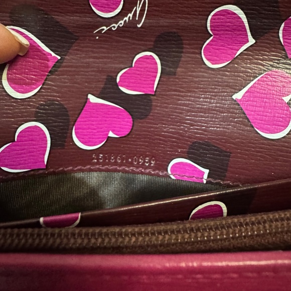 Gucci Fuchsia Pink Wallet~EUC - Picture 9 of 9